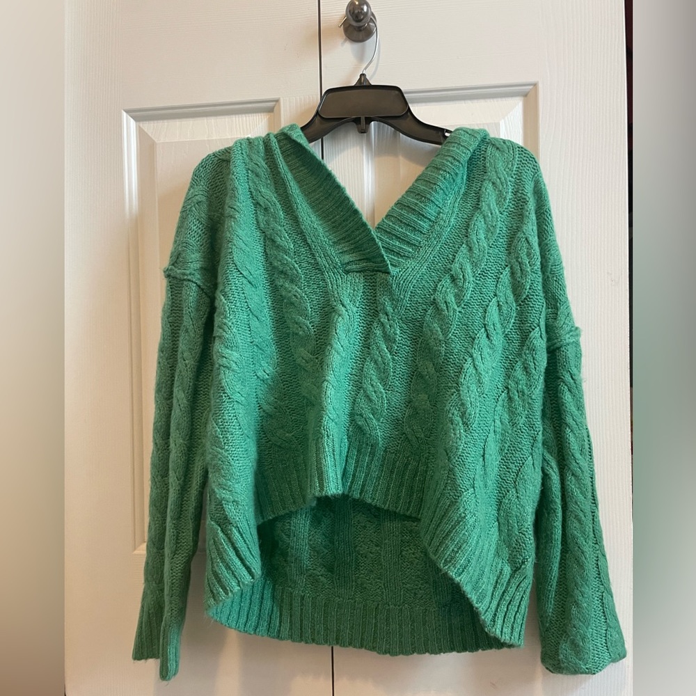 American Eagle Green Knit Sweater